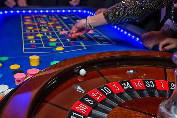 ibet798 ဘင်ဂို MMK ငွေသွင်းပြီး Jackpot ဆုကြေးရသောကစားသမား ဝမ်းမြောက်နေသောမြင်ကွင်း
