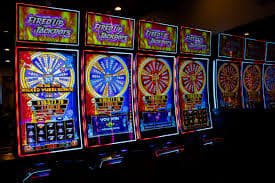 ibet798 APP Slot ဘောလုံး Live Casino မိုဘိုင်းဖုန်းမှ ကစားနေသောမြင်ကွင်း